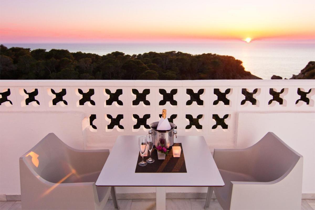 Hotel Village Cala Vadella  Exterior photo