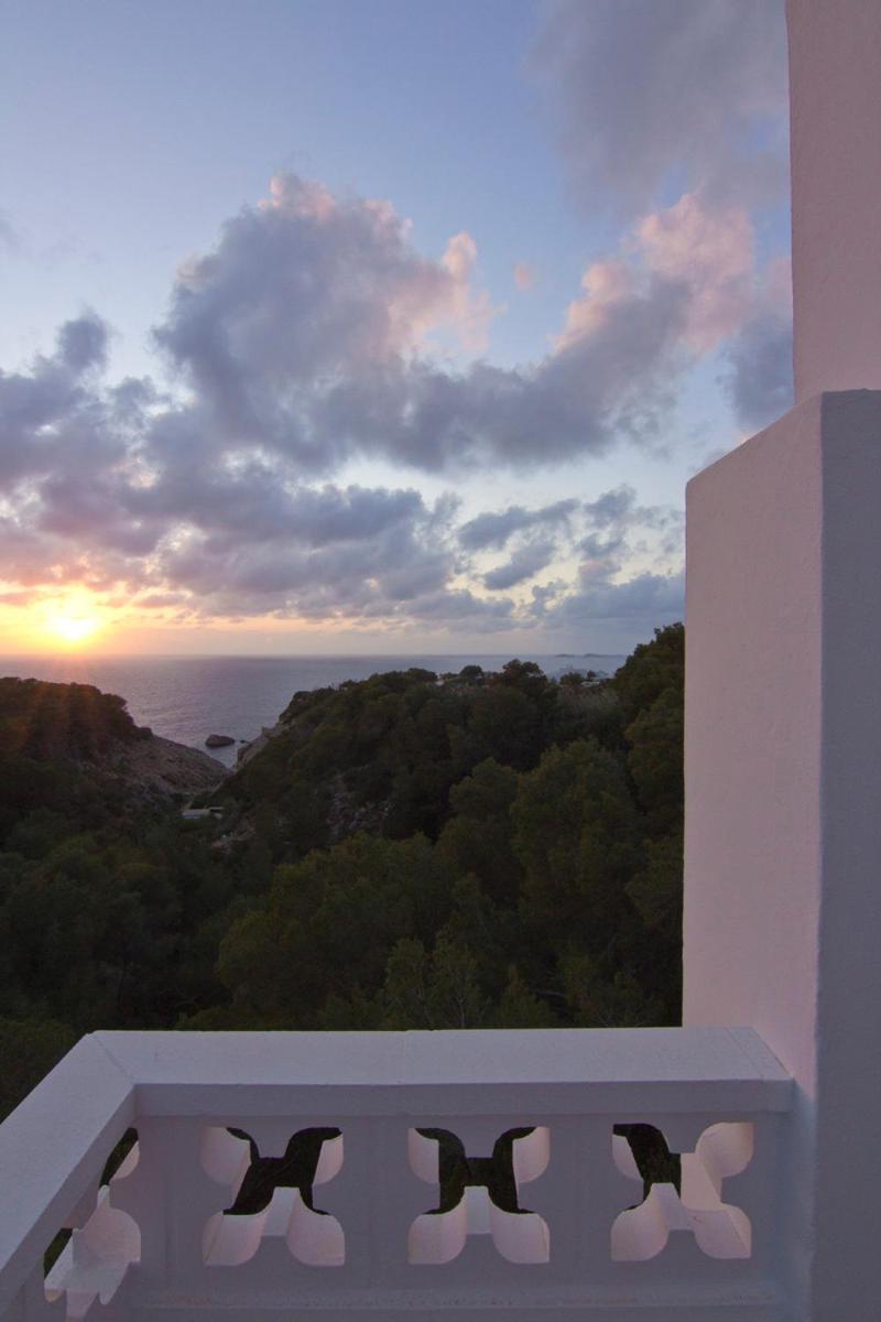 Hotel Village Cala Vadella  Exterior photo