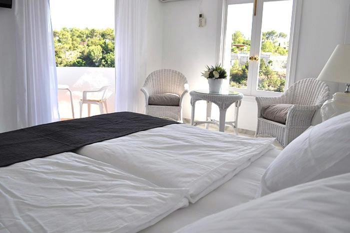 Hotel Village Cala Vadella  Room photo
