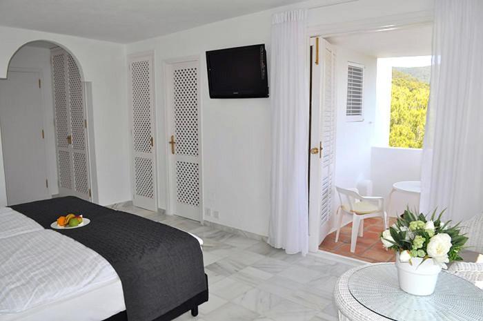 Hotel Village Cala Vadella  Room photo